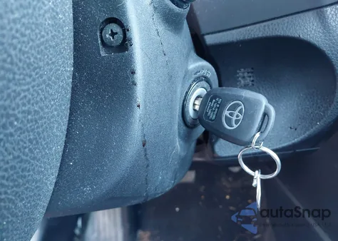 2014 Toyota Corolla S Plus z USA, uszkodzony, nr VIN 2T1BURHE8EC053656